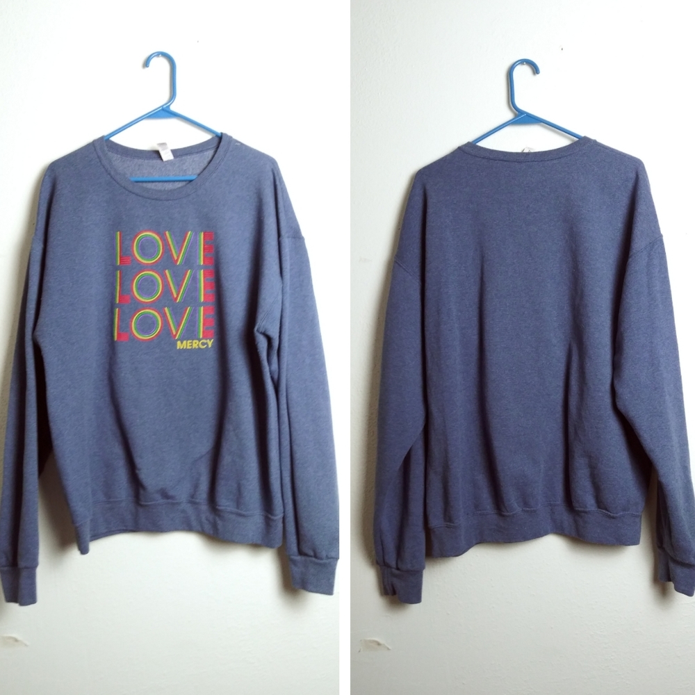Jerzees L/G/G Blue Classic Sweatshirt for Everyday Comfort